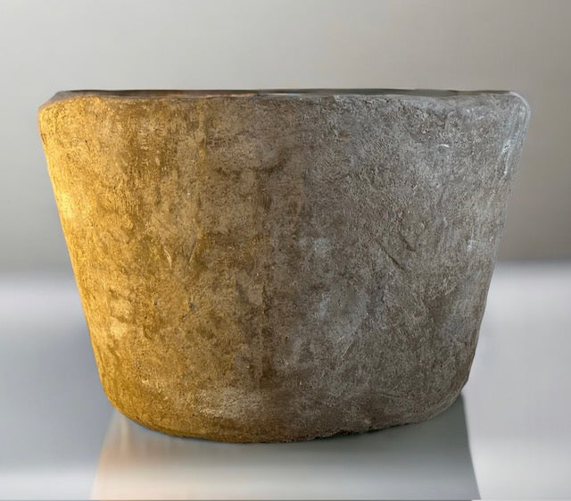 XXL  Limestone planter -MAX-